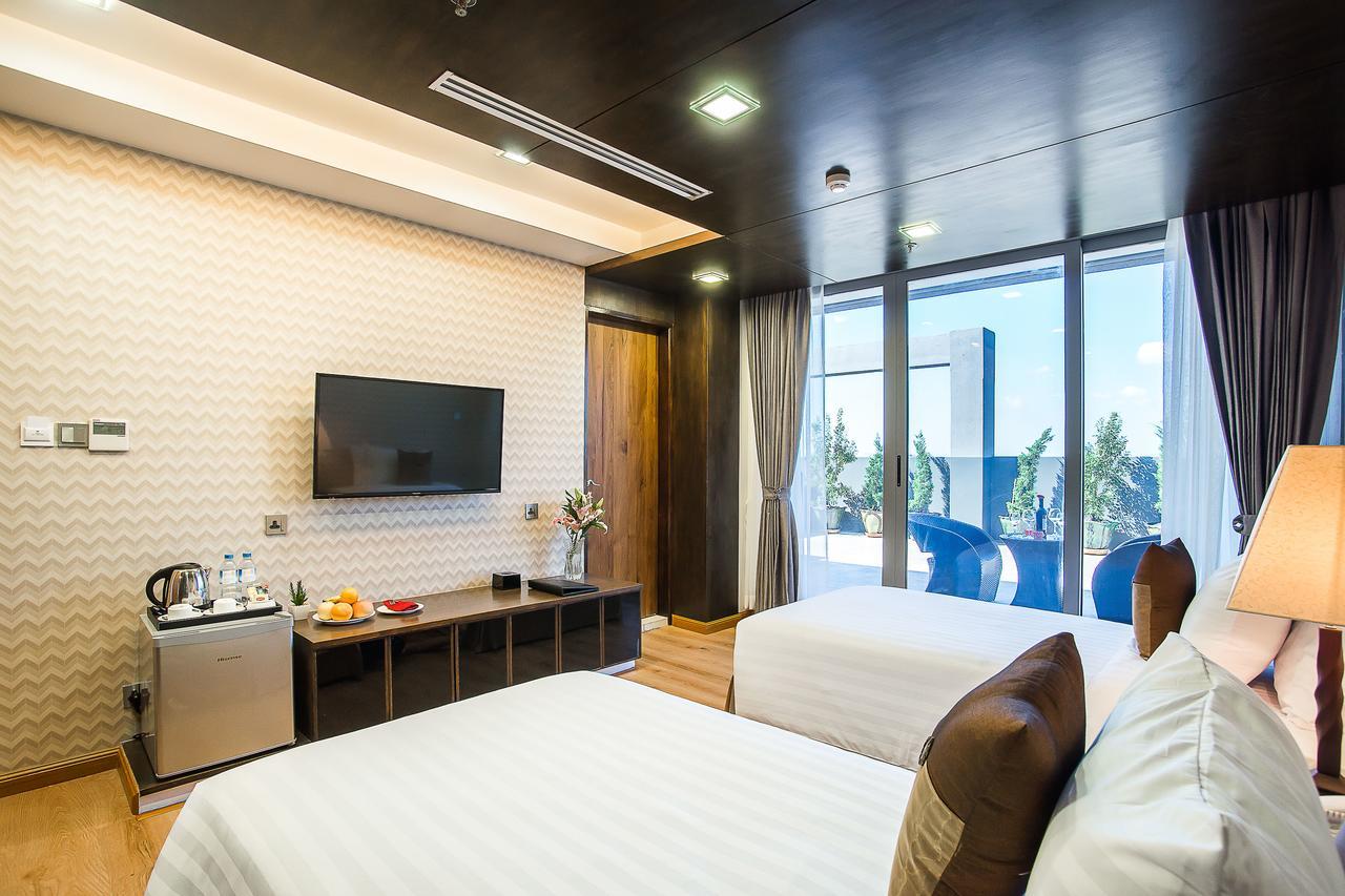 Tryp By Wyndham Yangon Hotel Exterior photo
