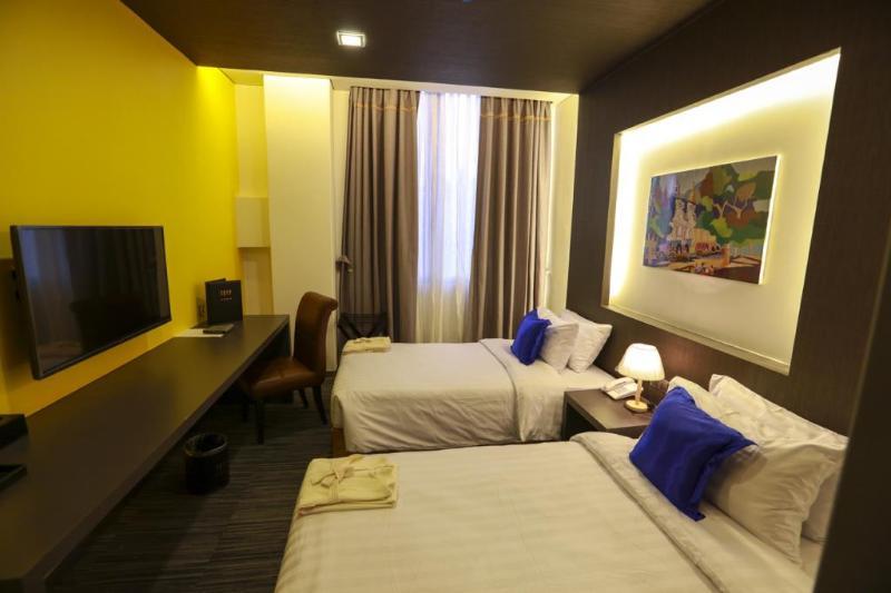 Tryp By Wyndham Yangon Hotel Exterior photo