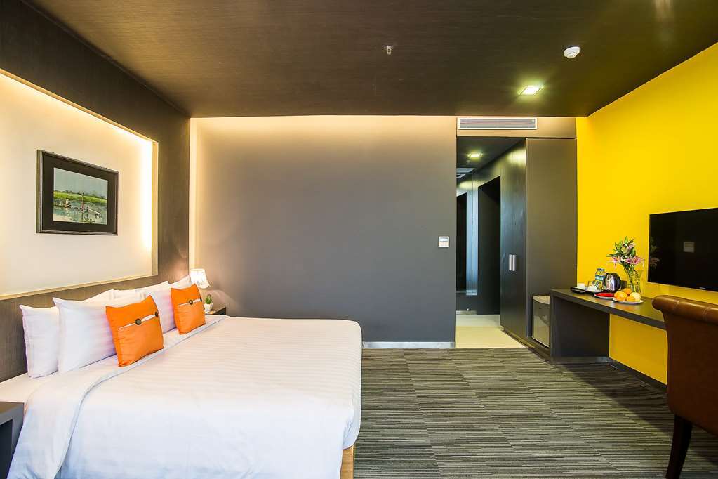 Tryp By Wyndham Yangon Hotel Room photo